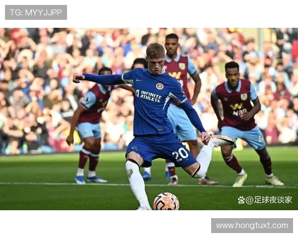 罗本与切赫的巅峰对决:足球场上的传奇对抗与辉煌时刻回顾 罗本与切赫的巅峰对决:足球场上的传奇对抗与辉煌时刻回顾