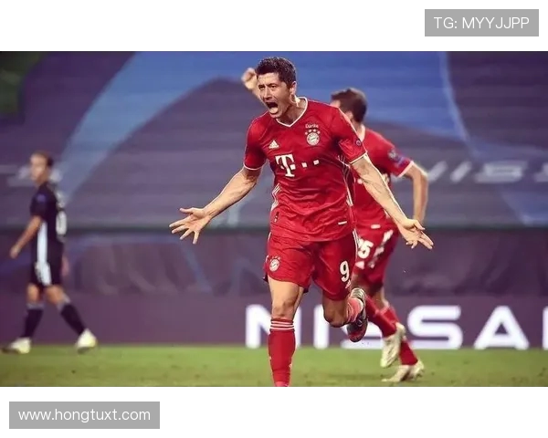 莱万携手球队再创辉煌传奇追寻足球梦想的旅程与挑战 莱万携手球队再创辉煌传奇追寻足球梦想的旅程与挑战