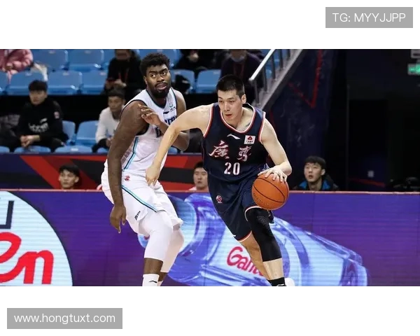 成都篮球队在杯赛积分榜上以55分稳居第一名展现强劲实力